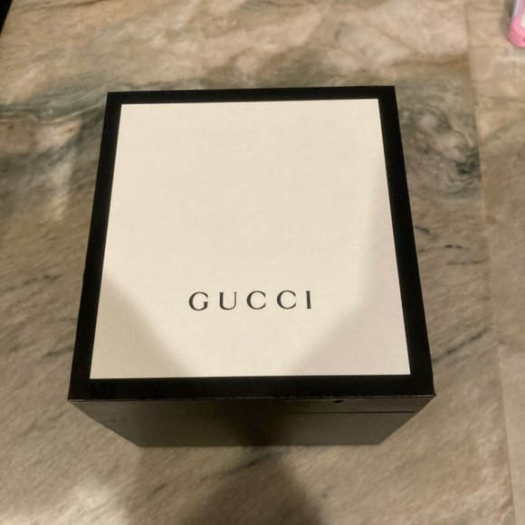GUCCI GHOST WATCH - Picture 1 of 4